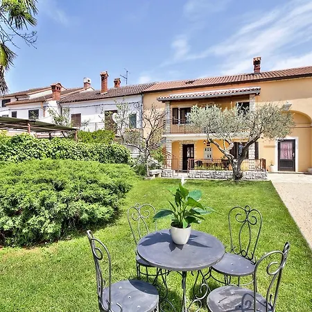 דירה Cici House With *
