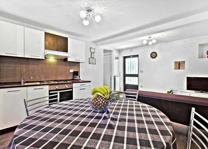 Cici House With Apartmán *